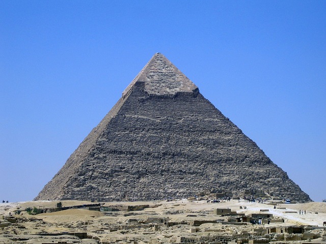 Pyramída Khafre.jpg